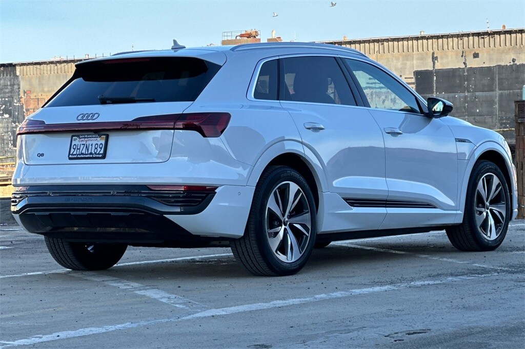 Used 2024 Audi Q8 e-tron Premium Plus SUV