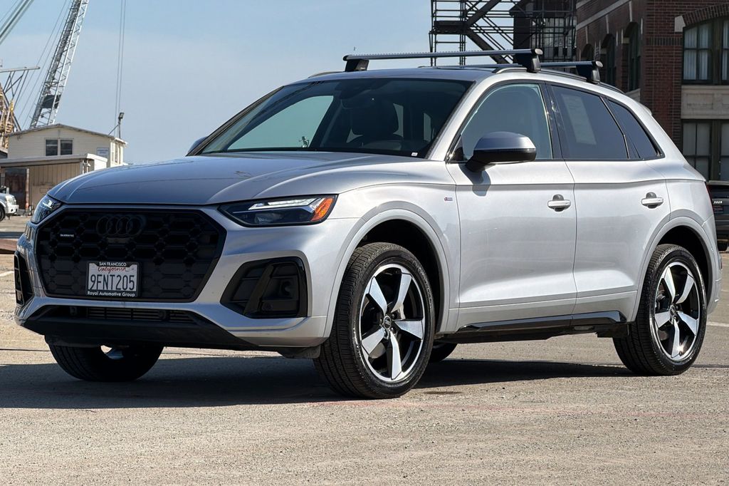 2023 Audi Q5 45 S line Premium photo 3