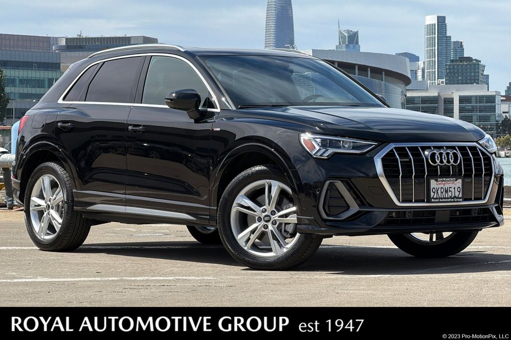2024 Audi Q3 45 TFSI S Line Premium Plus quattro's photo