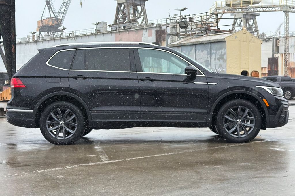 2023 Volkswagen Tiguan 2.0T SE photo 2