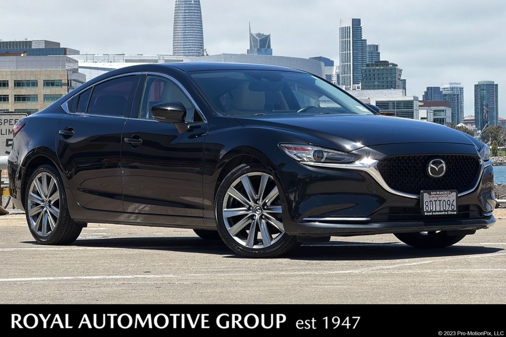 2018 Mazda EZ-6 Grand Touring Reserve Auto's photo
