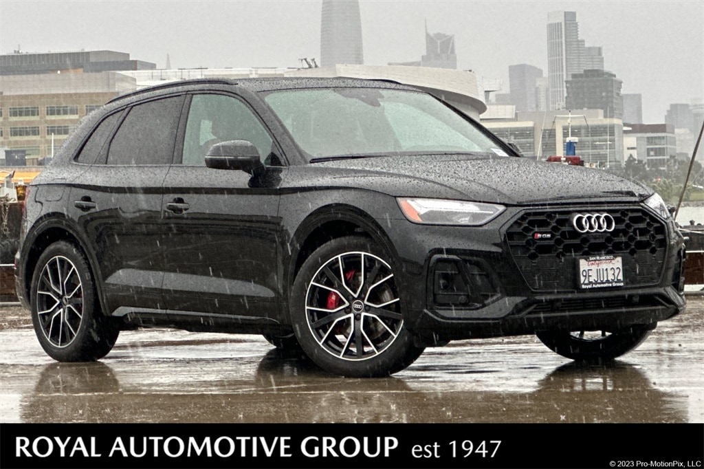 2023 Audi SQ5 Premium Plus's photo