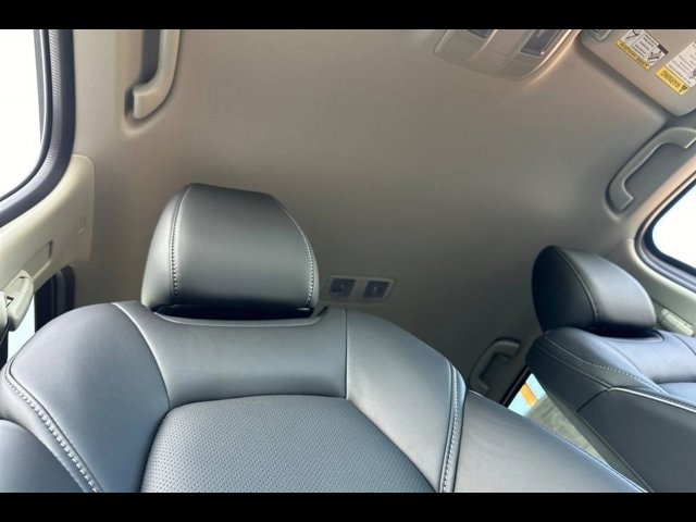 2025 Mazda CX-5 S Select Package - Photo 14