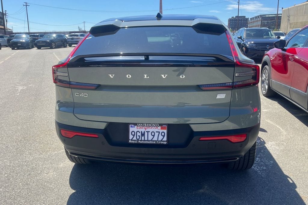 2023 Volvo C40 Recharge Pure Electric Twin Ultimate photo 4