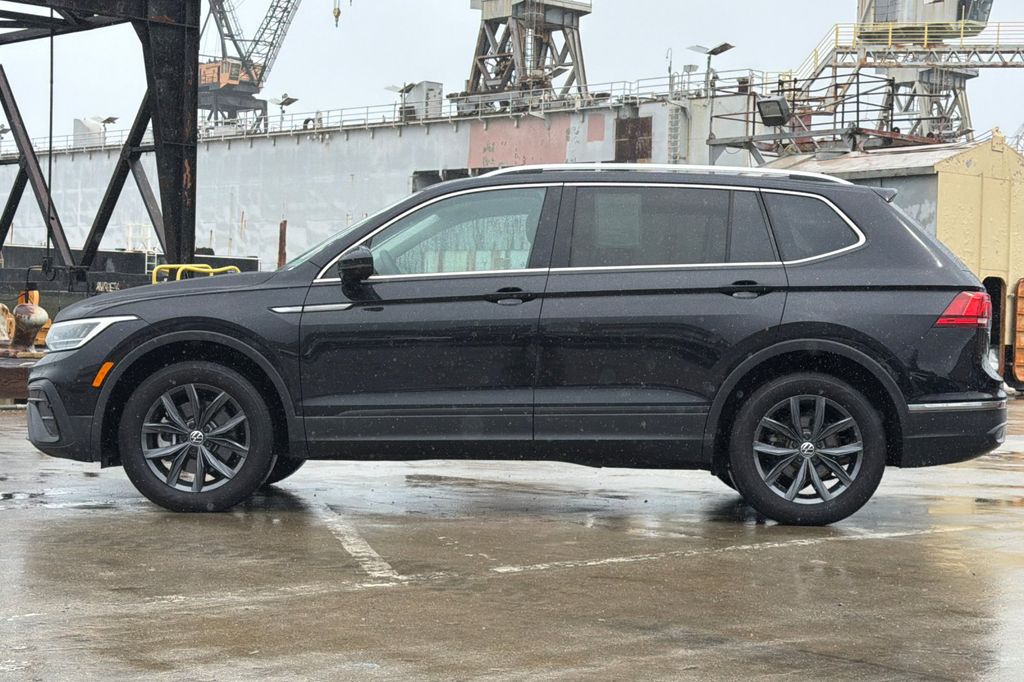 2023 Volkswagen Tiguan 2.0T SE photo 6