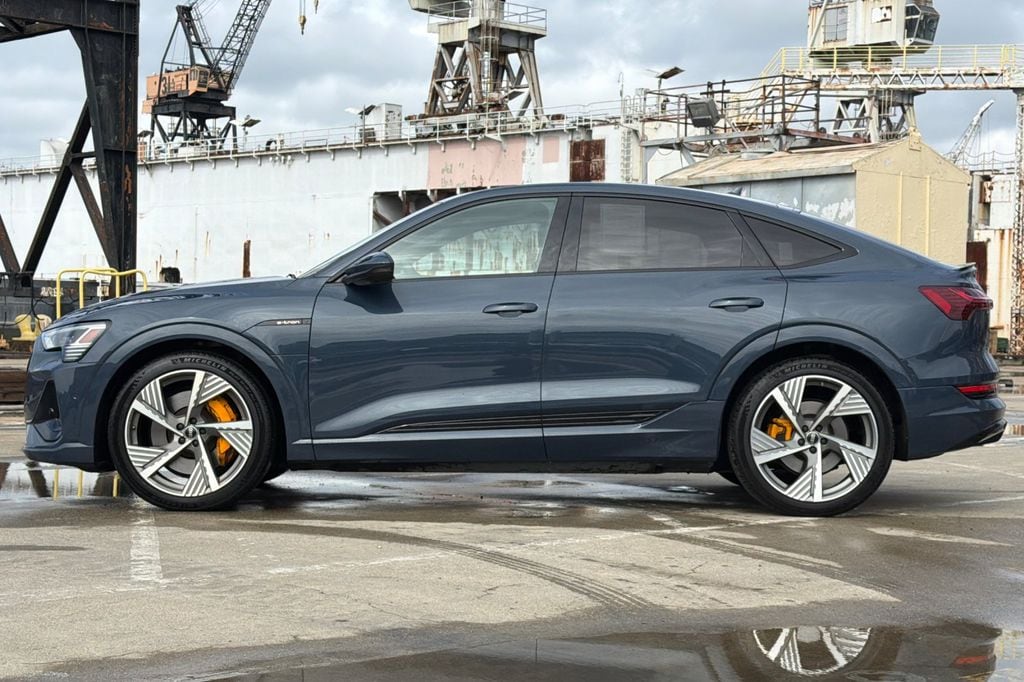 2023 Audi e-tron Sportback S line Premium photo 6