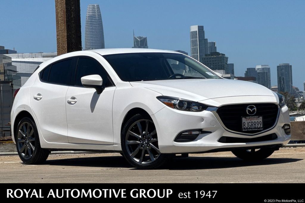 2018 Mazda CX-3 Touring 2.5 AT 5-Door SKYACTIV's photo