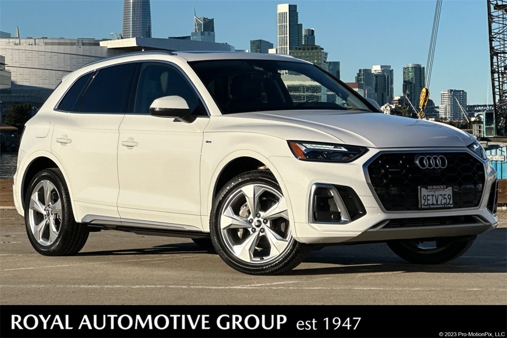 2023 Audi Q5 Premium Plus's photo