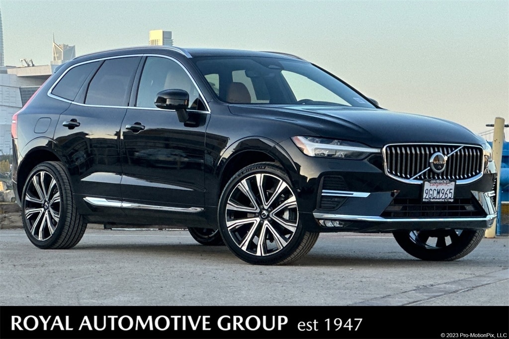 2023 Volvo XC60 Ultimate's photo
