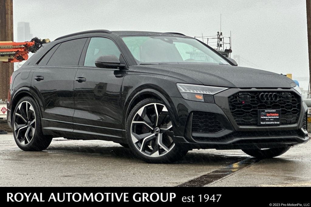 2023 Audi RS Q8 Base