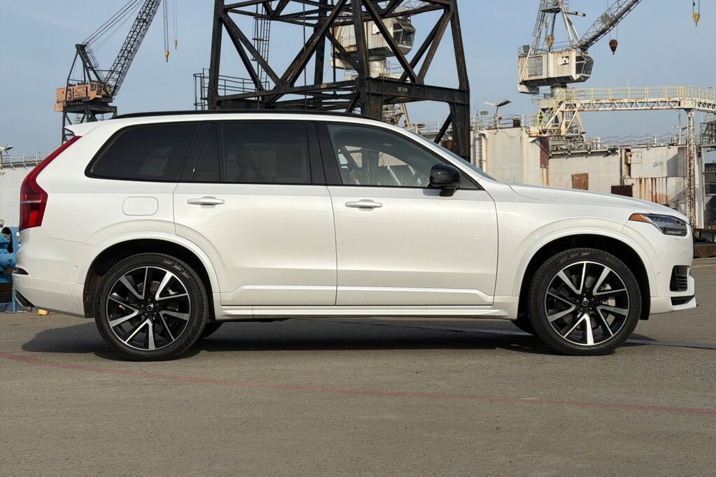 Certified 2023 Volvo XC90 Recharge Plug-In Hybrid Ultimate SUV