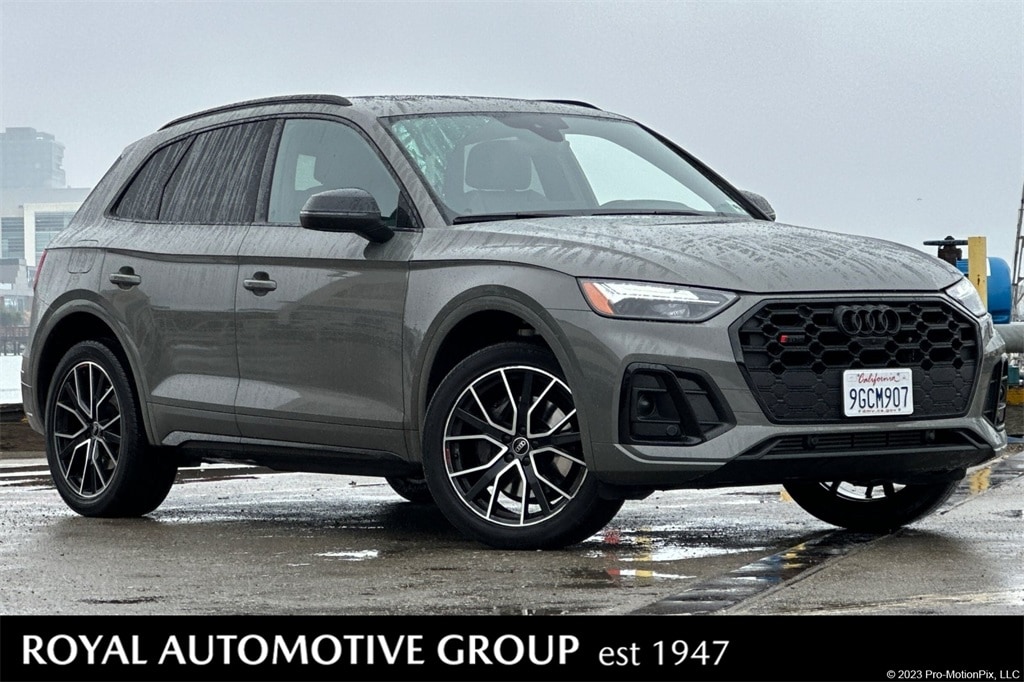 2023 Audi SQ5 Premium Plus's photo