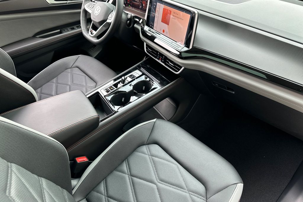2025 Volkswagen Atlas Atlas Peak Edition - Photo 17