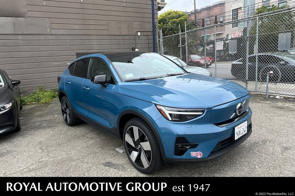 2023 Volvo C40 P8 Recharge Ultimate AWD's photo