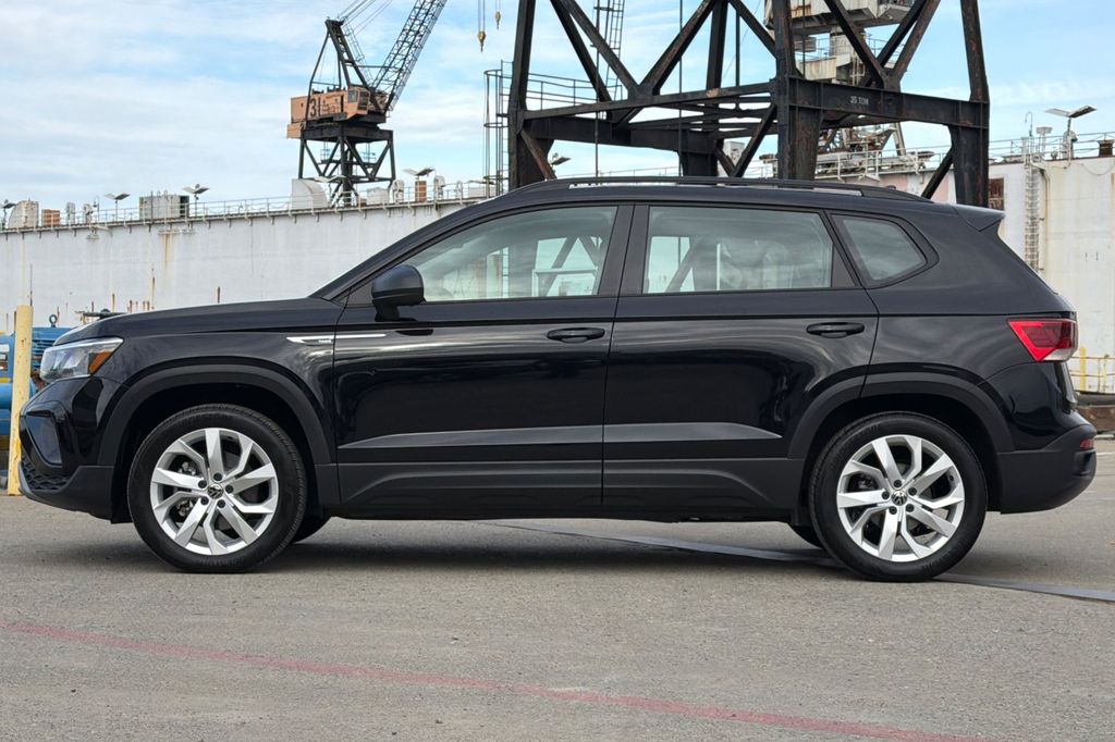 2023 Volkswagen Taos 1.5T S photo 6