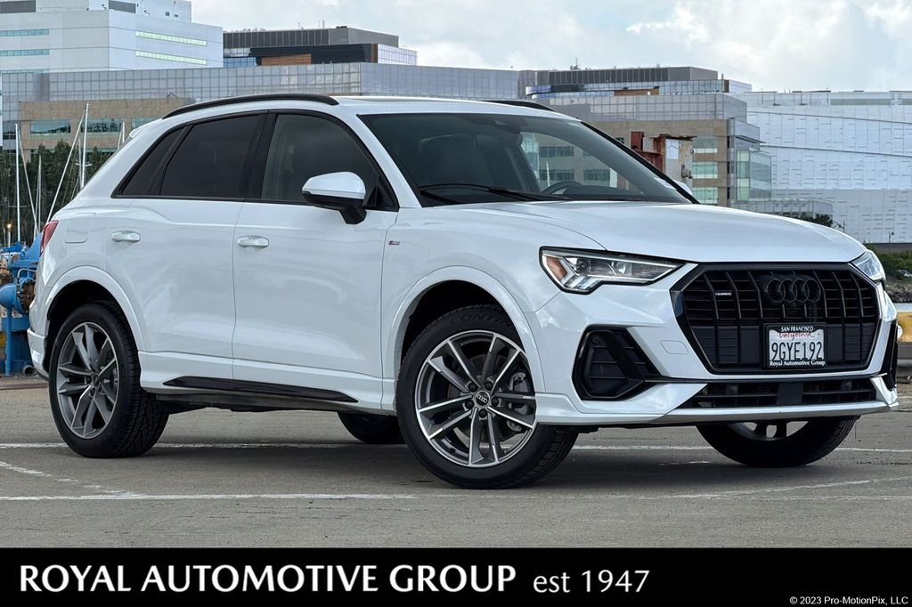 2023 Audi Q3 45 TFSI S Line Premium Plus quattro's photo