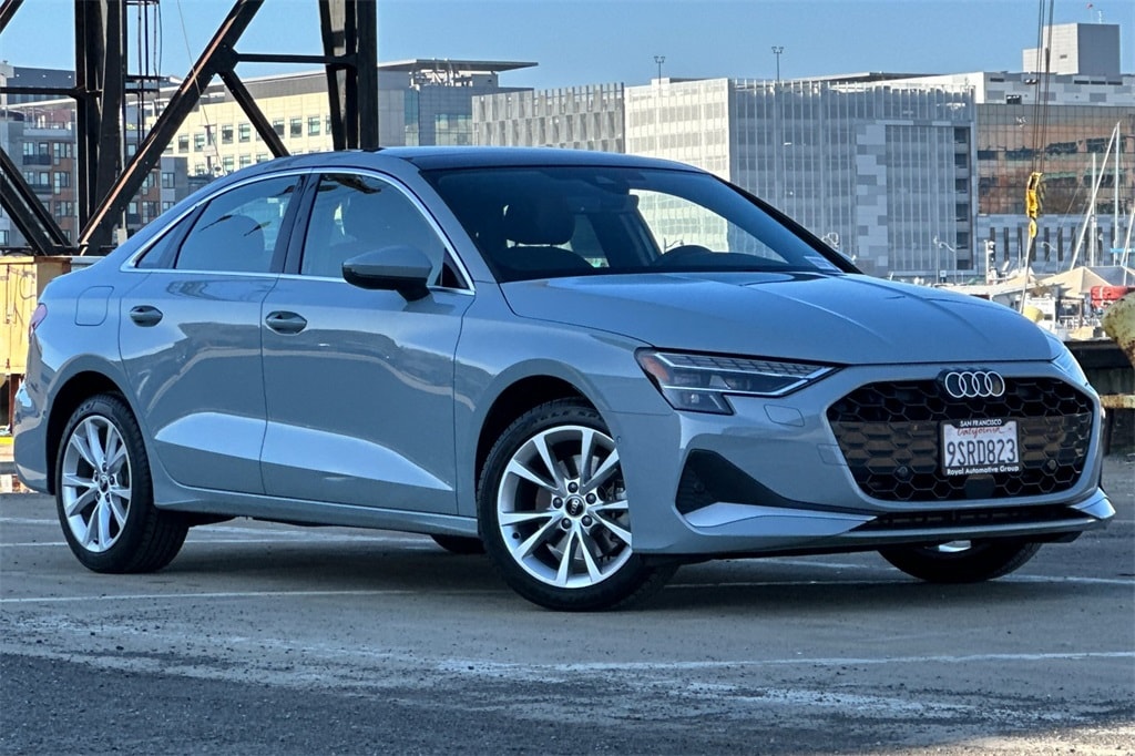 2025 Audi A3 40 Premium Plus photo 2