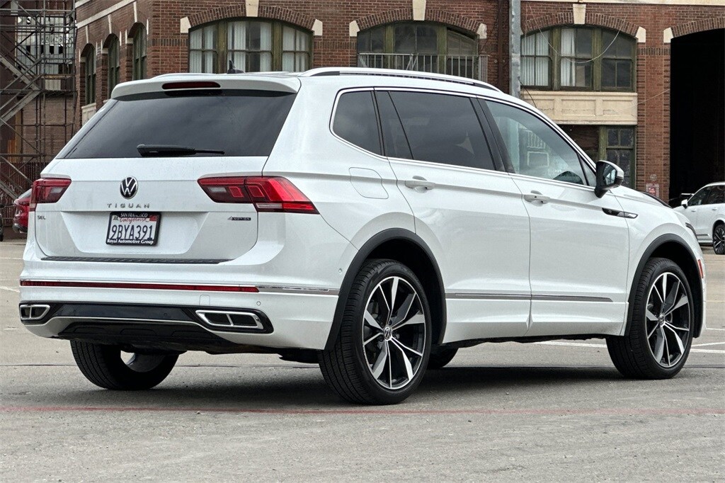 2022 Volkswagen Tiguan SEL Premium R-Line photo 4