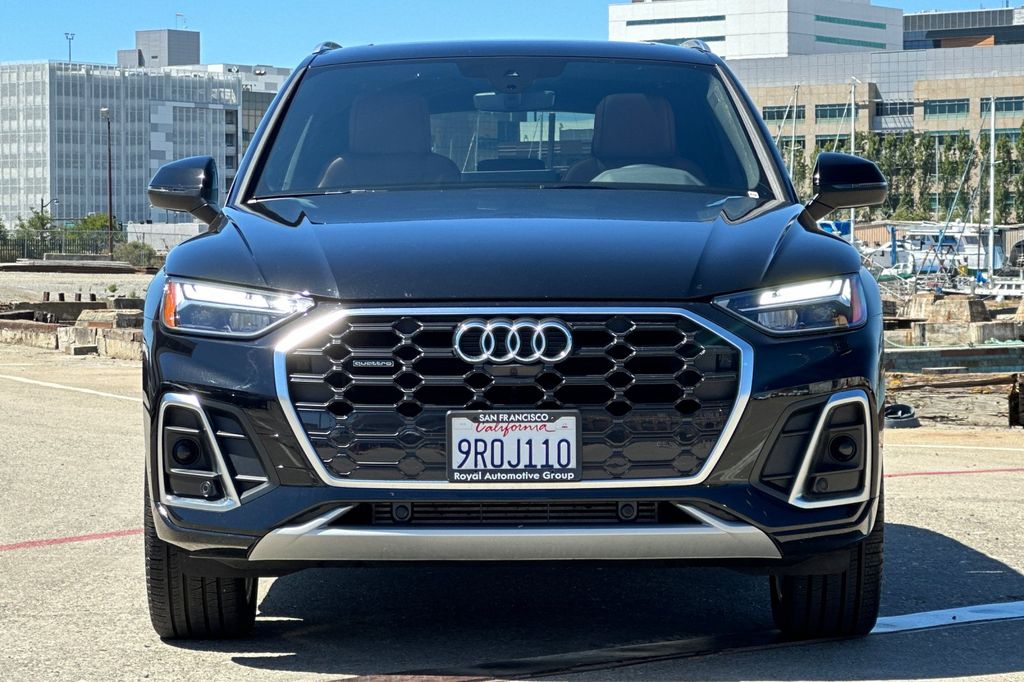 2025 Audi Q5 45 S line Premium photo 5