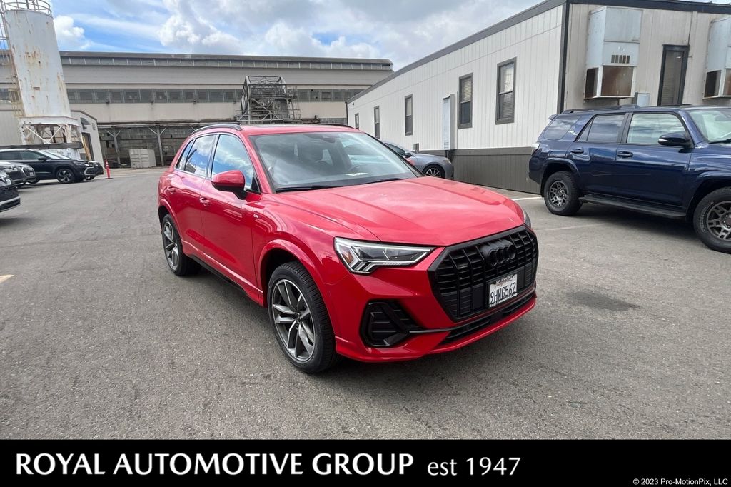 2023 Audi Q3