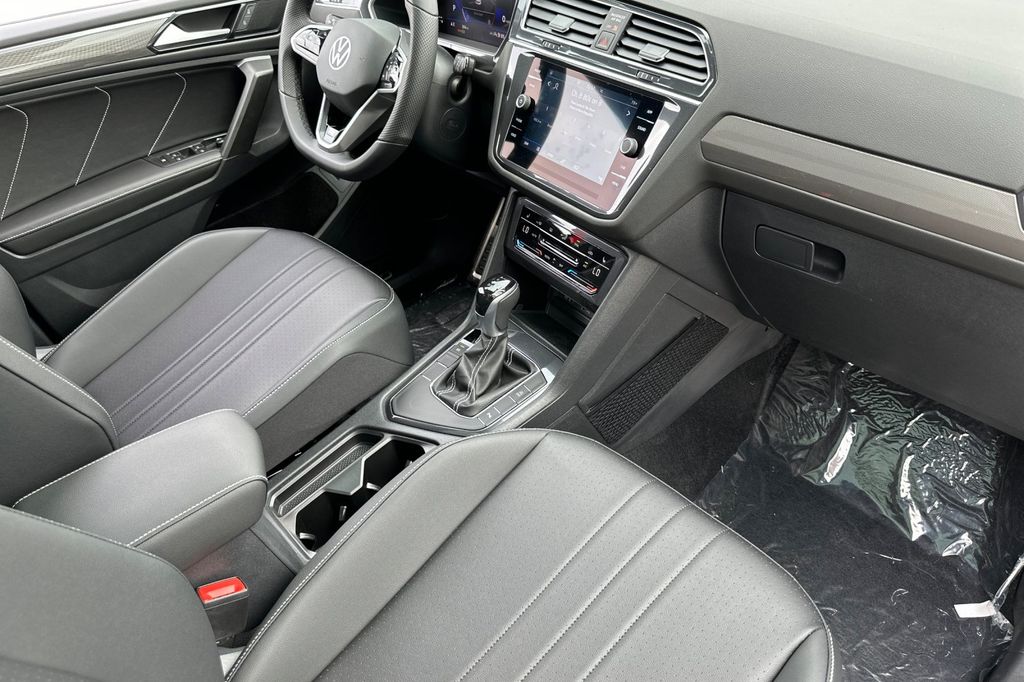 2024 Volkswagen Tiguan SE R-LINE BLACK - Photo 14