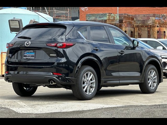 2025 Mazda CX-5 2.5 S Preferred photo 2