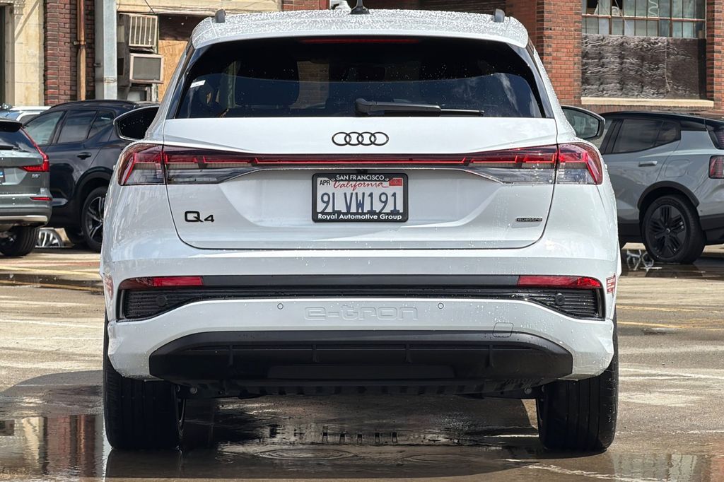 2024 Audi Q4 e-tron 50 Premium photo 4