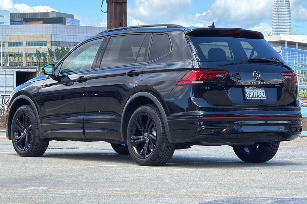 2023 Volkswagen Tiguan 2.0T SE R-Line Black photo 5