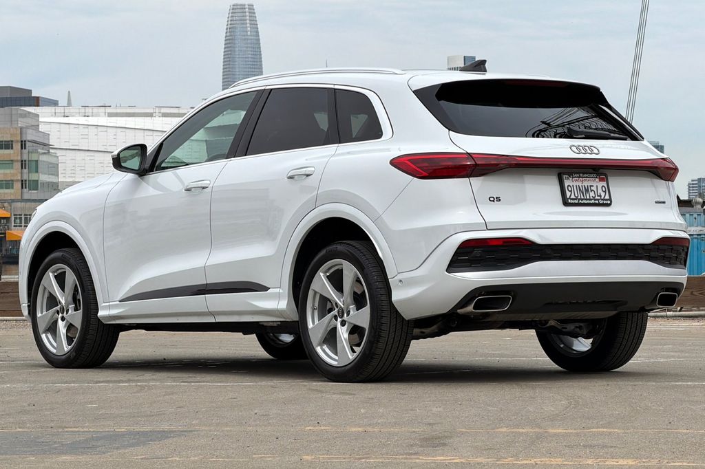 2025 Audi Q5 2.0T Premium photo 5