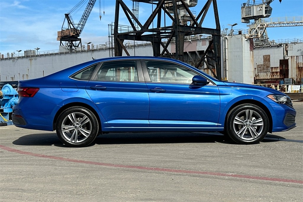 Certified 2023 Volkswagen Jetta 1.5T SE Sedan