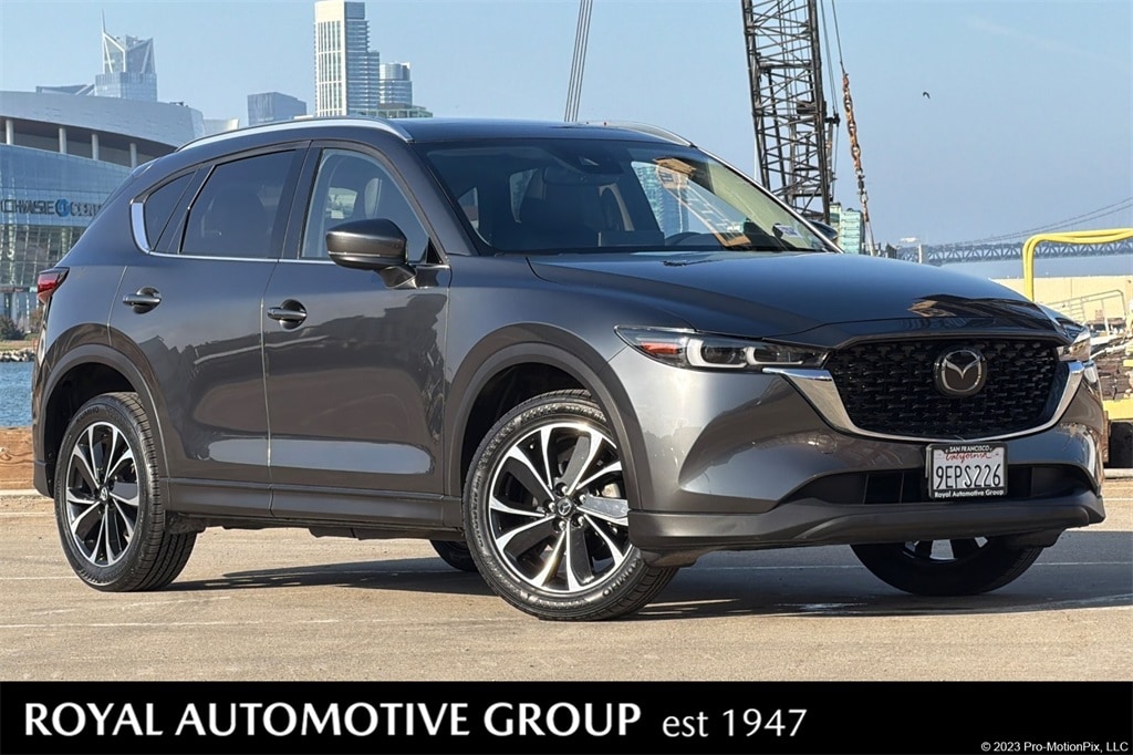 2023 Mazda CX-5 S Premium package