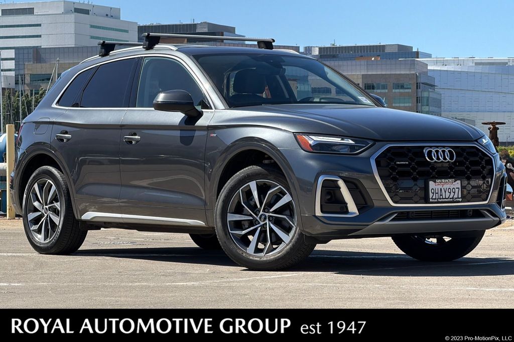 2023 Audi Q5 45 Premium Plus's photo