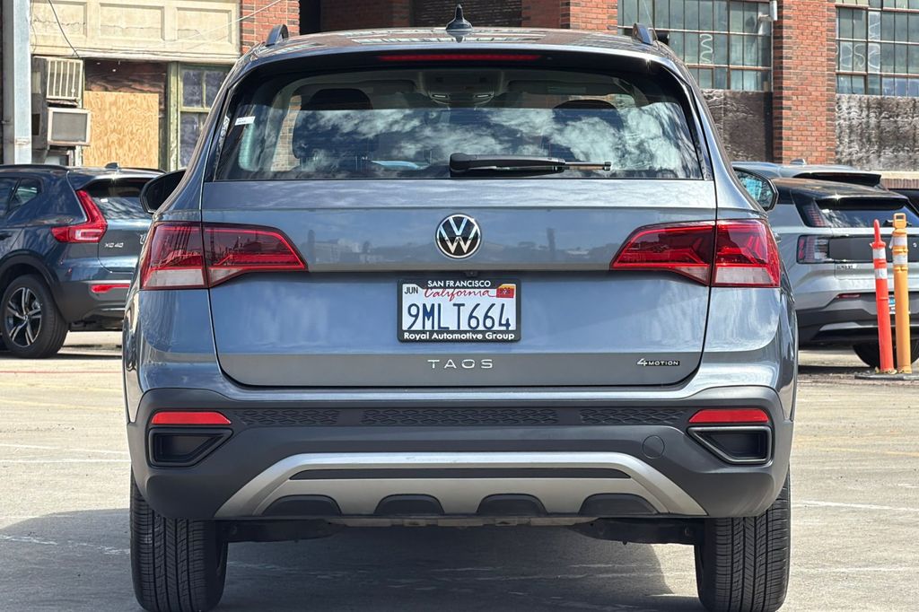 2024 Volkswagen Taos 1.5T S photo 4