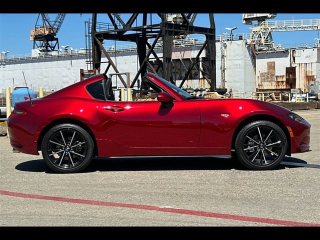 2025 Mazda MX-5 Miata Miata RF Grand Touring photo 3