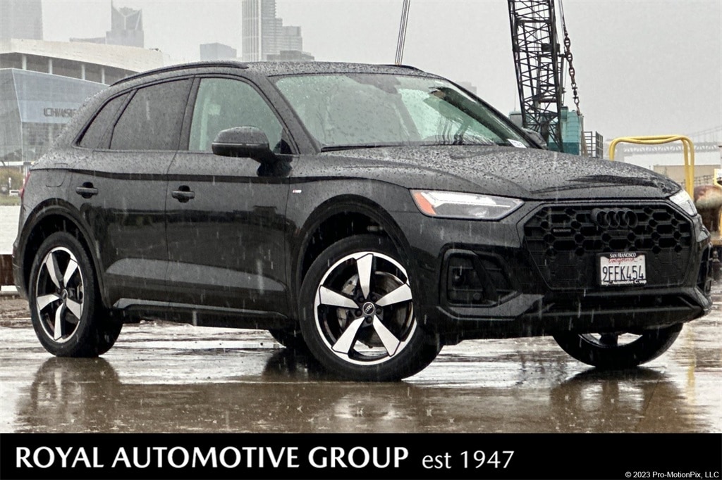 2023 Audi Q5 Premium Plus's photo