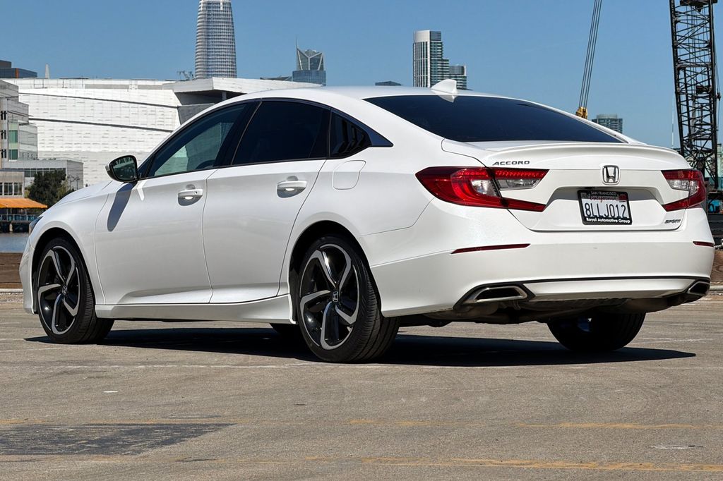 2019 Honda Accord Sport photo 5
