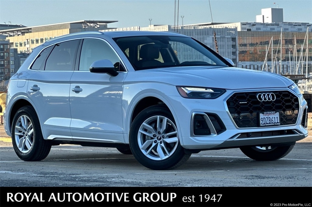 2023 Audi Q5 Premium's photo
