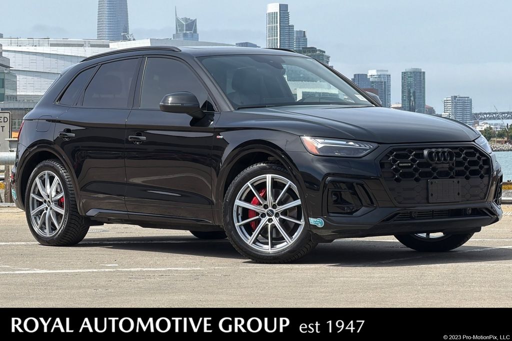 2024 Audi Q5 55 e Prestige's photo