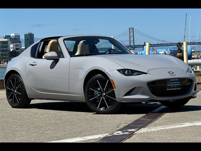 2025 Mazda MX-5 Miata Miata RF Grand Touring photo 2