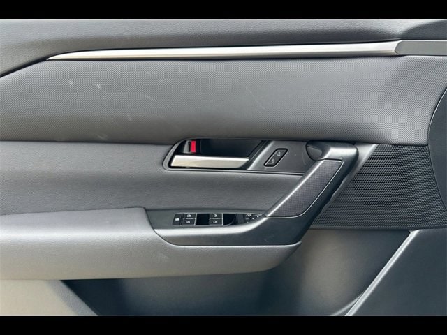 2025 Mazda CX-50 Preferred photo 4