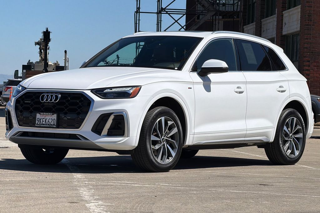 2024 Audi Q5 45 S line Premium photo 3