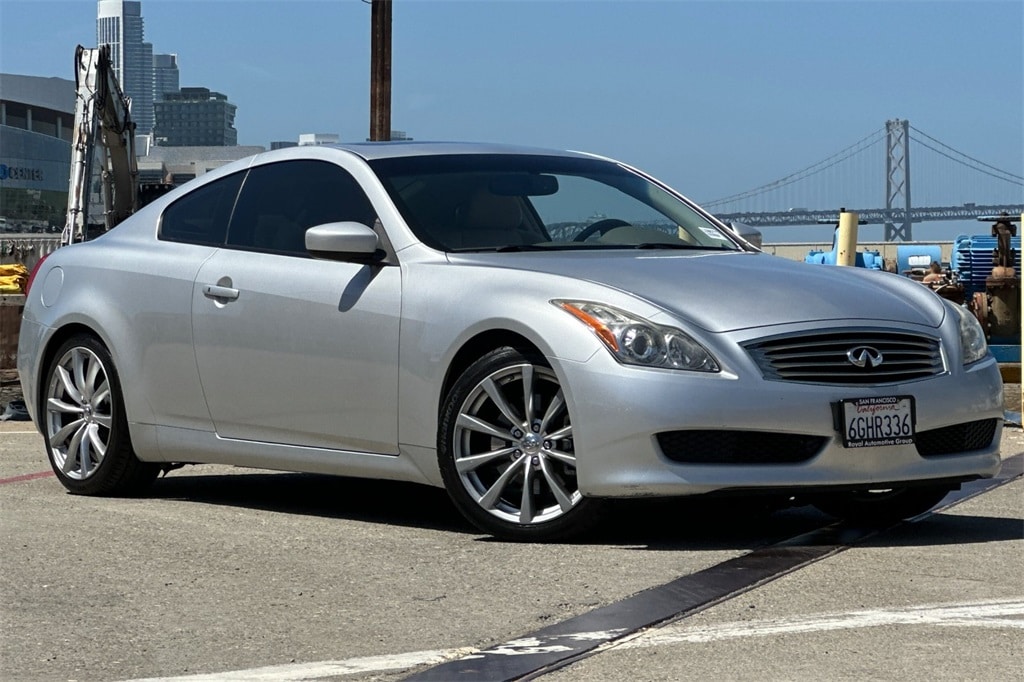 Used 2008 INFINITI G 37 Journey with VIN JNKCV64E78M109677 for sale in San Francisco, CA