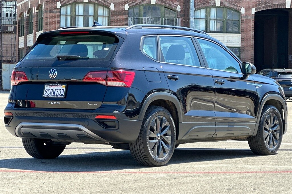 2022 Volkswagen Taos S photo 4