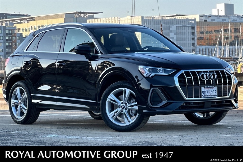 2023 Audi Q3 S Line Premium's photo
