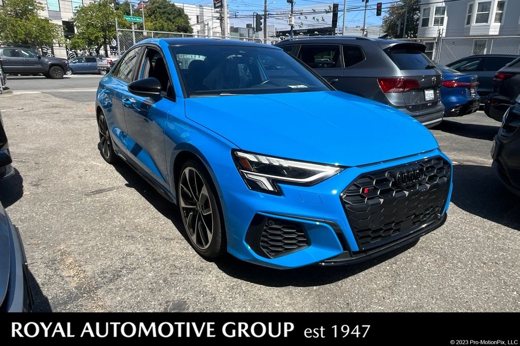 2023 Audi S3 2.0 TFSI Premium Plus quattro S tronic's photo