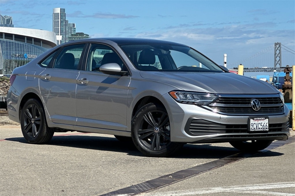 Certified 2022 Volkswagen Jetta 1.5T SE Sedan