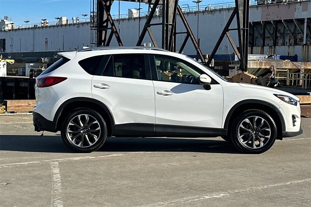 2016 Mazda CX-5 Grand Touring photo 3