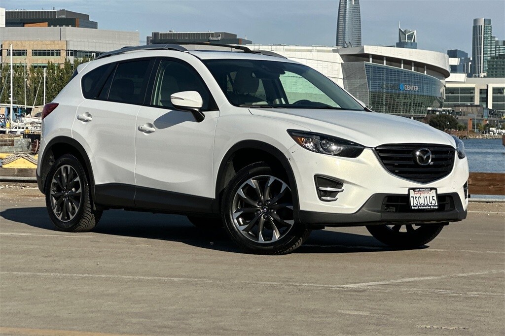 2016 Mazda CX-5 Grand Touring photo 2
