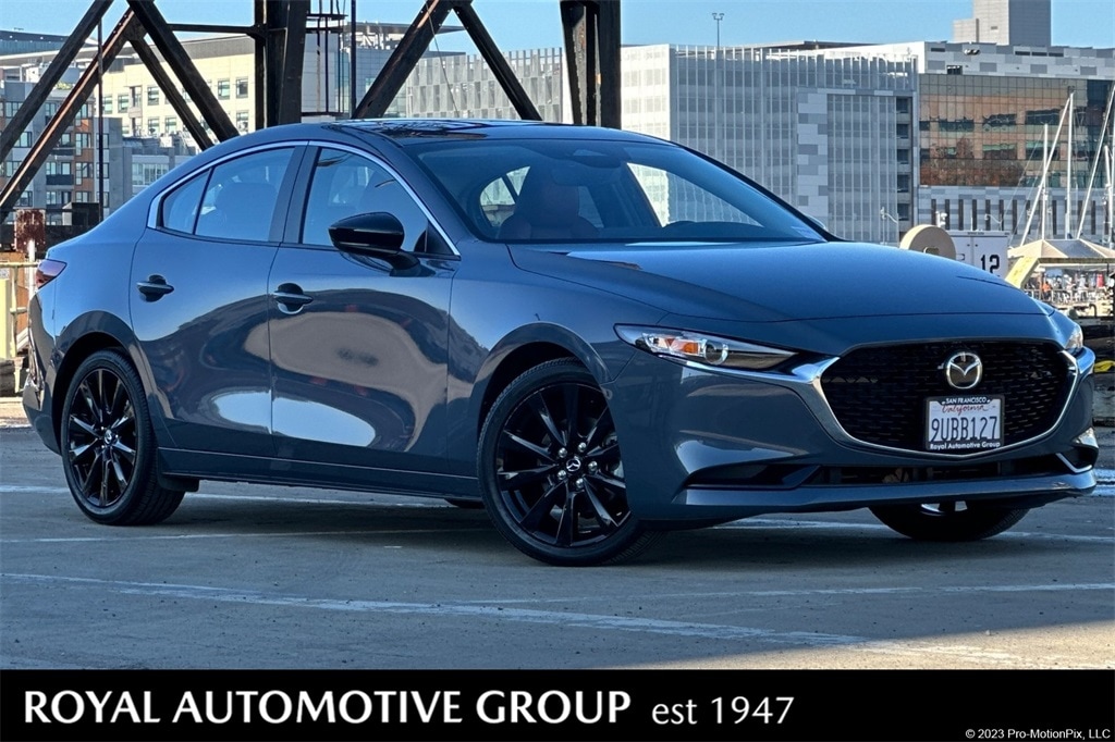 2025 Mazda Mazda3 Carbon Edition's photo