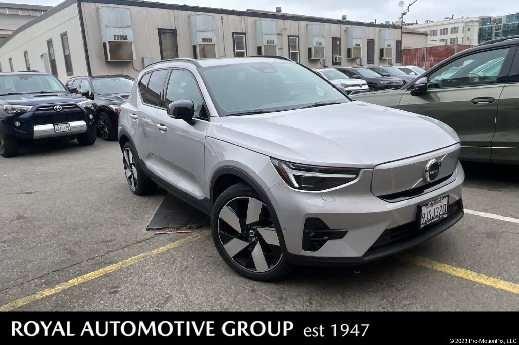 Used 2023 Volvo XC40 Ultimate with VIN YV4ED3UM8P2036104 for sale in San Francisco, CA